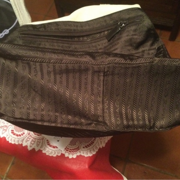 Prada Rare Shoulder Bag with hook & Loop closure - Picture 15 of 16